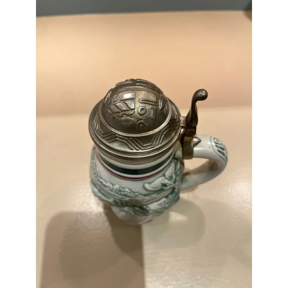Avon Stein SpermWhale Endangered Species 1992